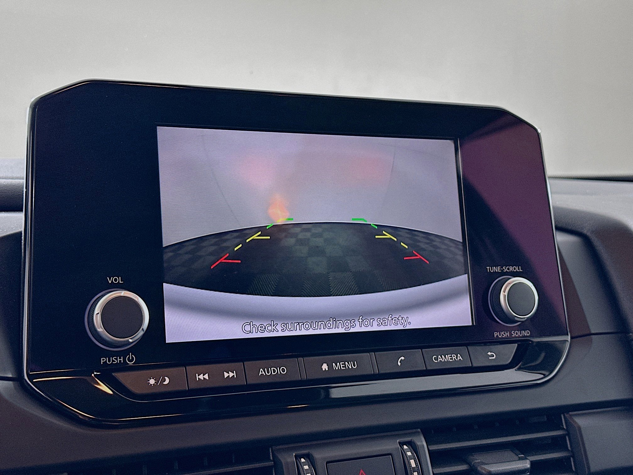 Used 2024 Nissan Pathfinder S image 22