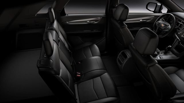 New 2026 Cadillac XT5 Luxury FWD image 11