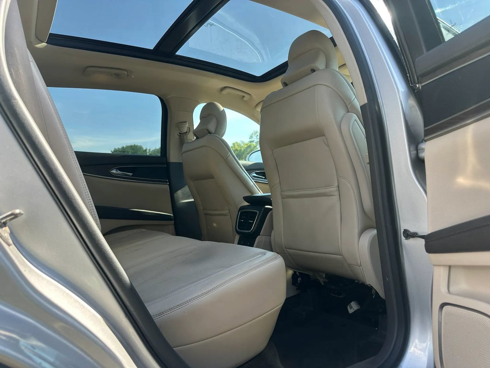 Used 2016 Lincoln MKX Reserve w/ Climate Package AWD/4WD image 15