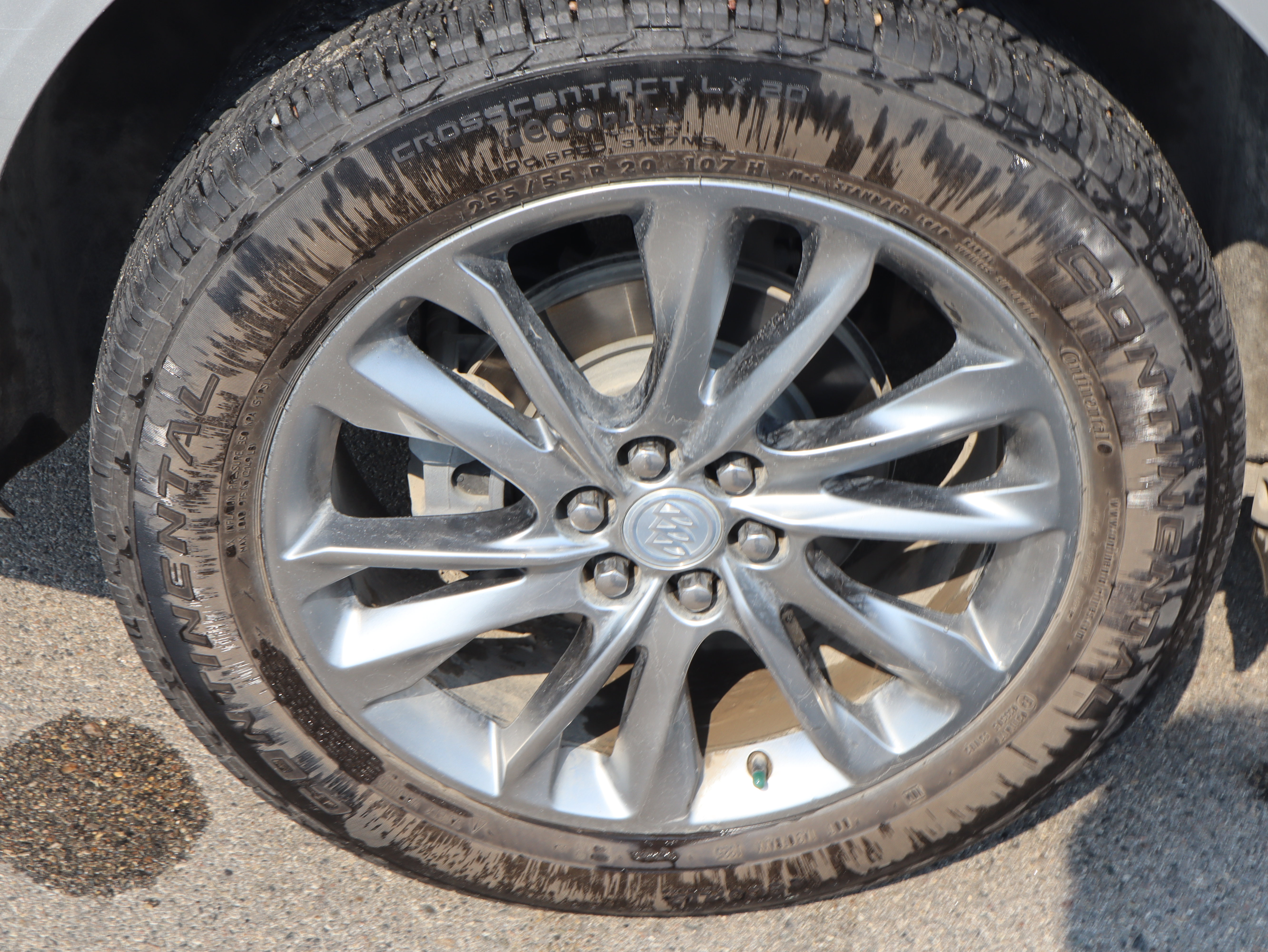 Used 2022 Buick Enclave Avenir w/ Avenir Technology Package AWD/4WD image 9