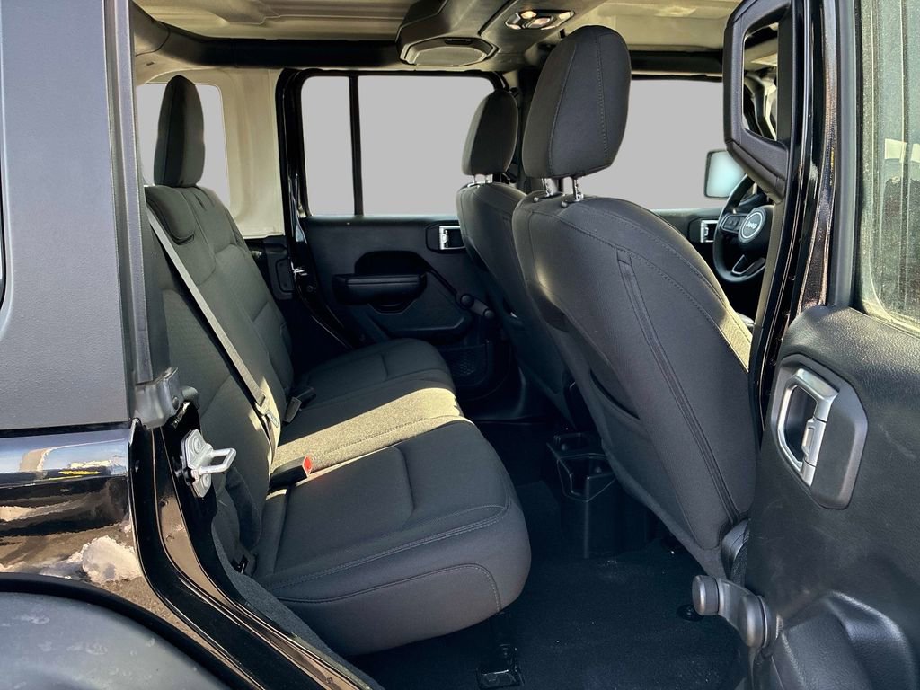 Used 2022 Jeep Wrangler Unlimited Sport image 10