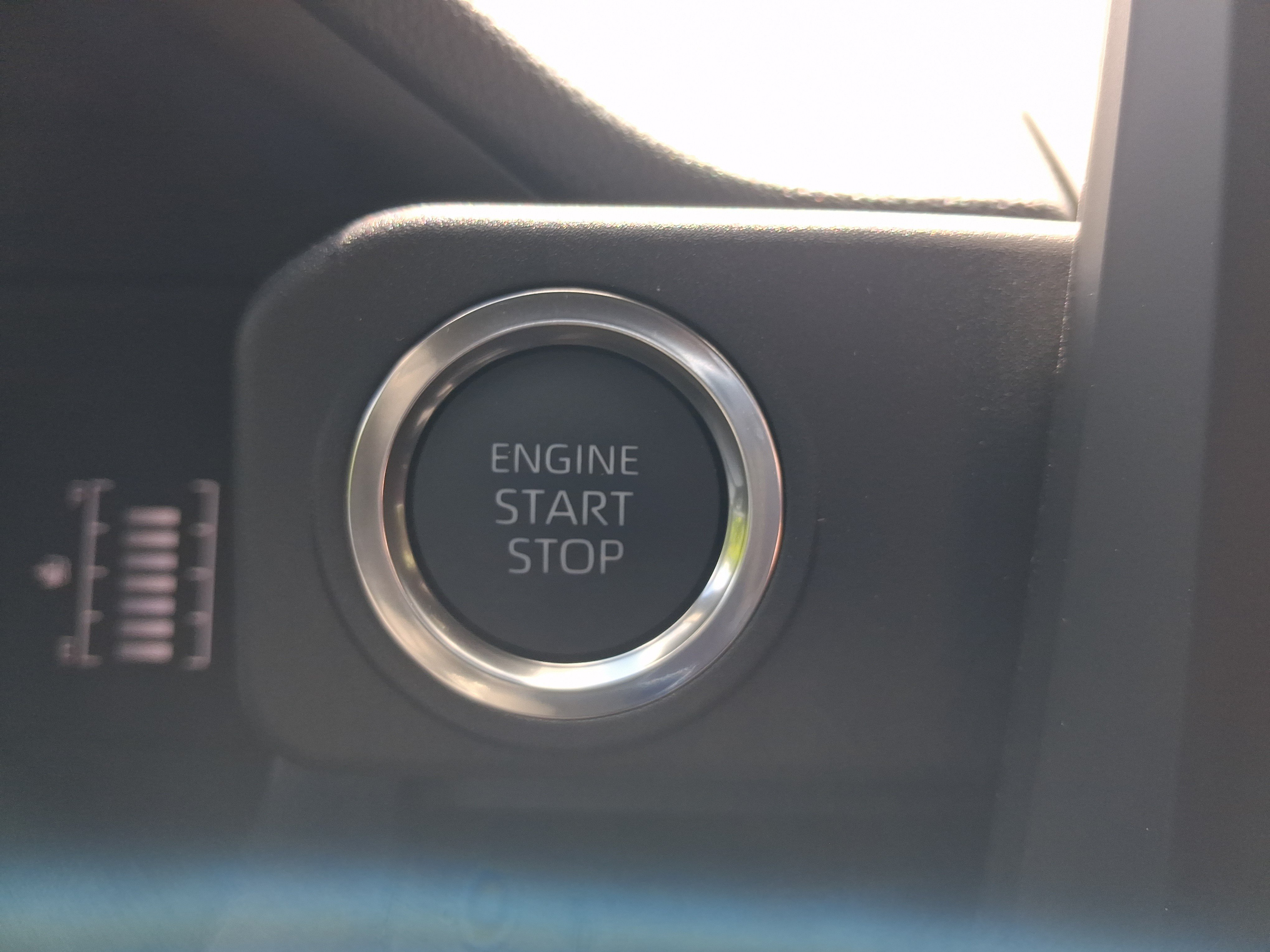 Used 2026 Toyota 4Runner SR5 AWD/4WD image 16