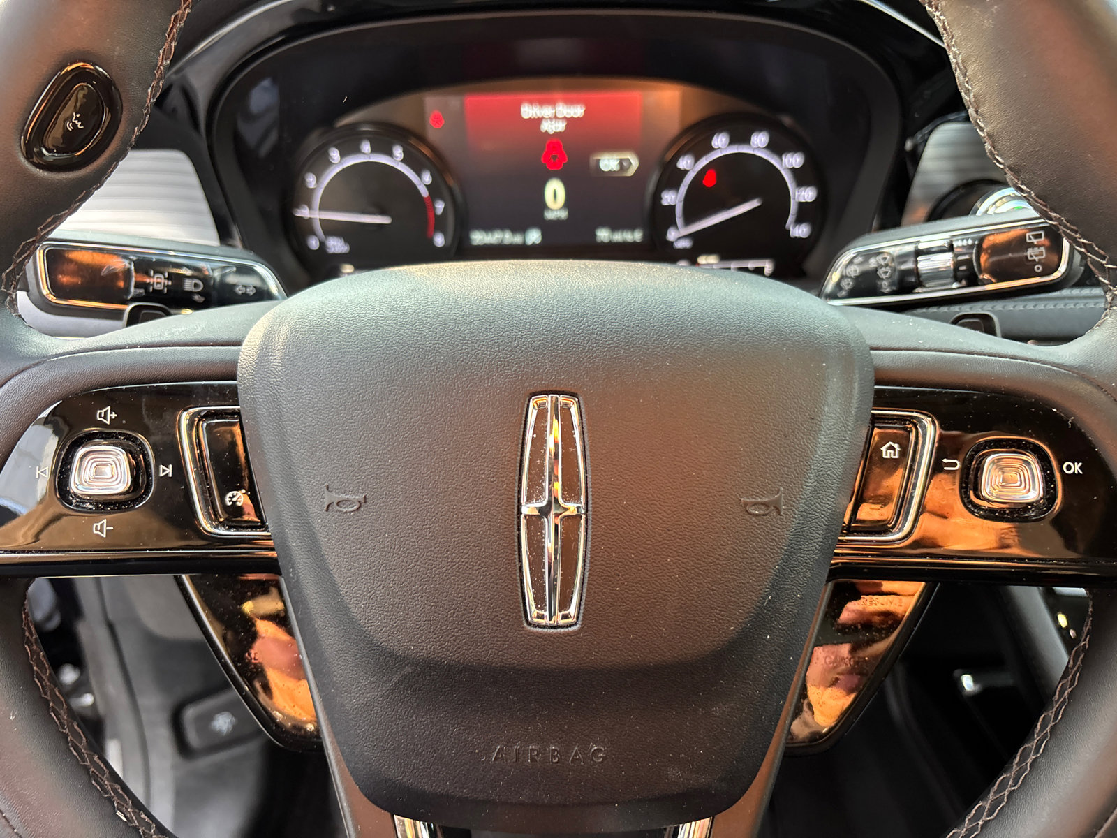 Certified 2022 Lincoln Corsair FWD image 16