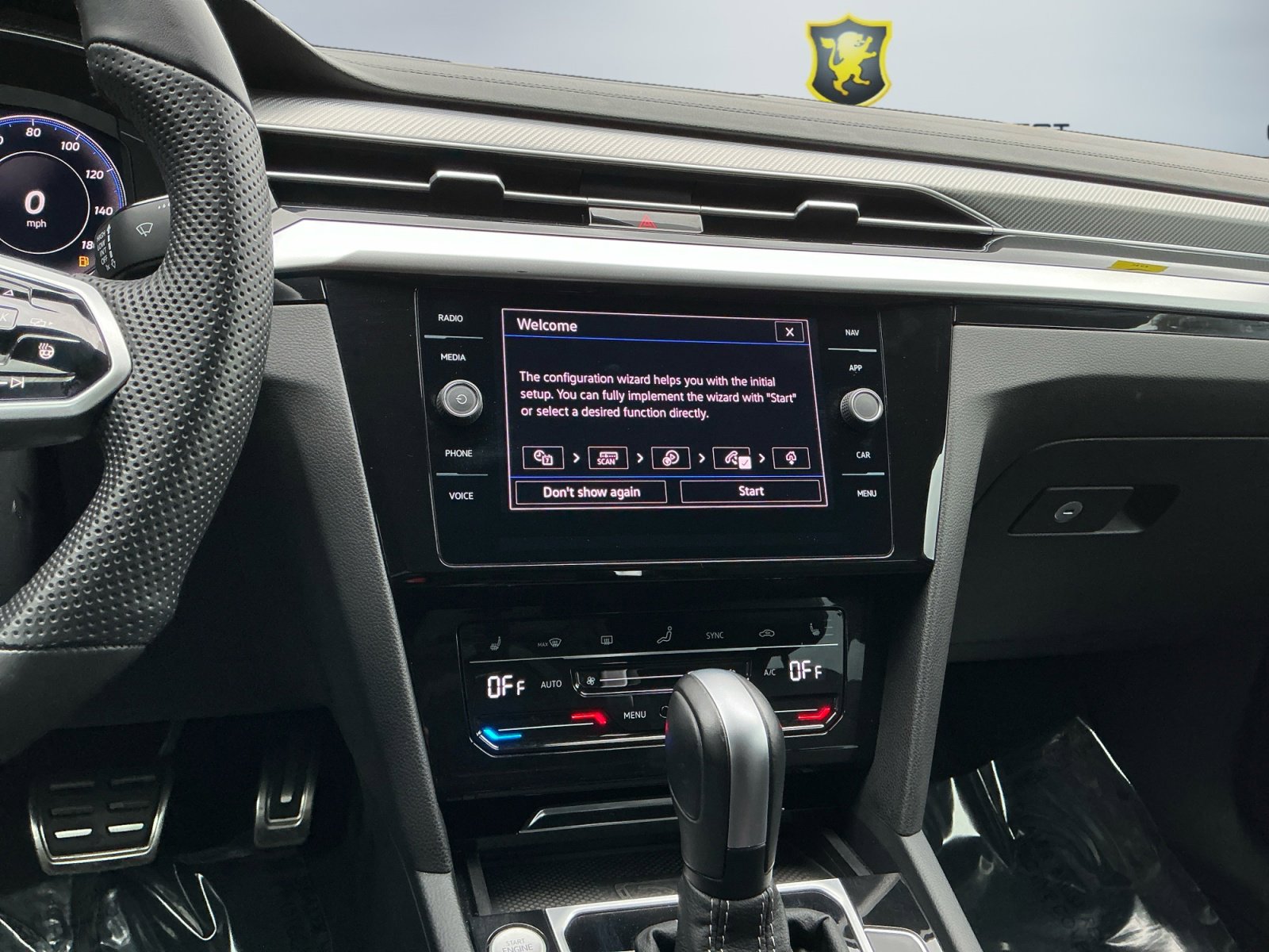 Used 2023 Volkswagen Arteon SE image 13