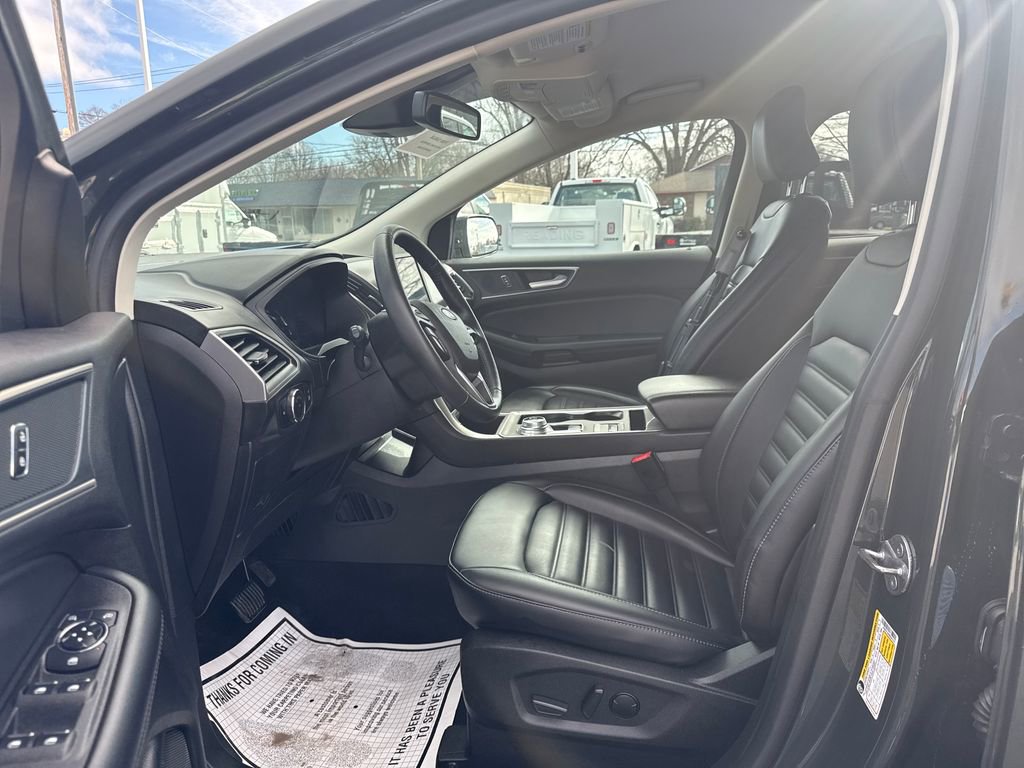 Used 2024 Ford Edge SEL w/ Convenience Package image 23