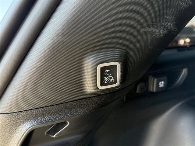 Used 2023 Jeep Grand Cherokee Altitude image 10
