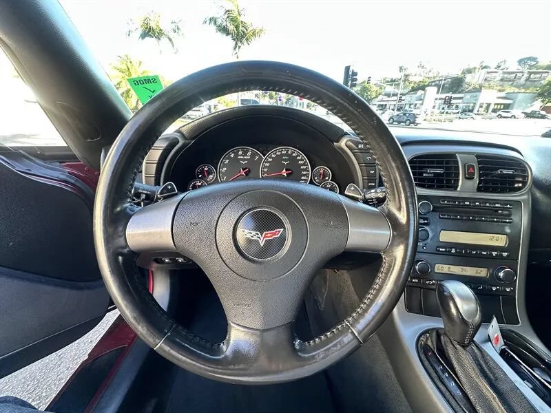 Used 2006 Chevrolet Corvette Coupe w/ Preferred Equipment Group RWD image 31
