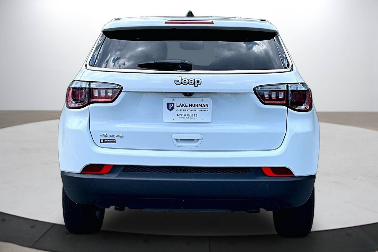 Used 2023 Jeep Compass Sport AWD/4WD image 8