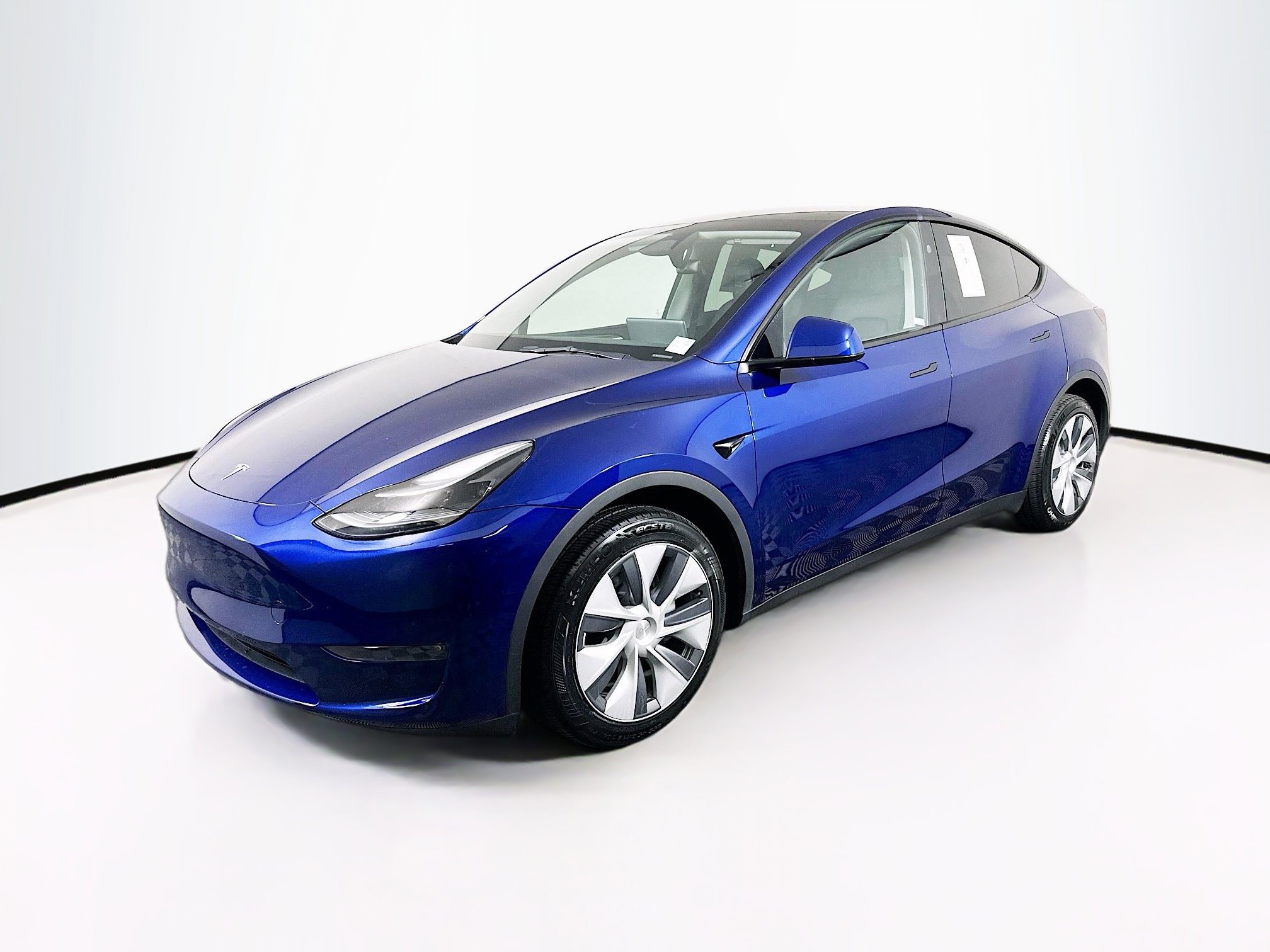Used 2023 Tesla Model Y Long Range image 3