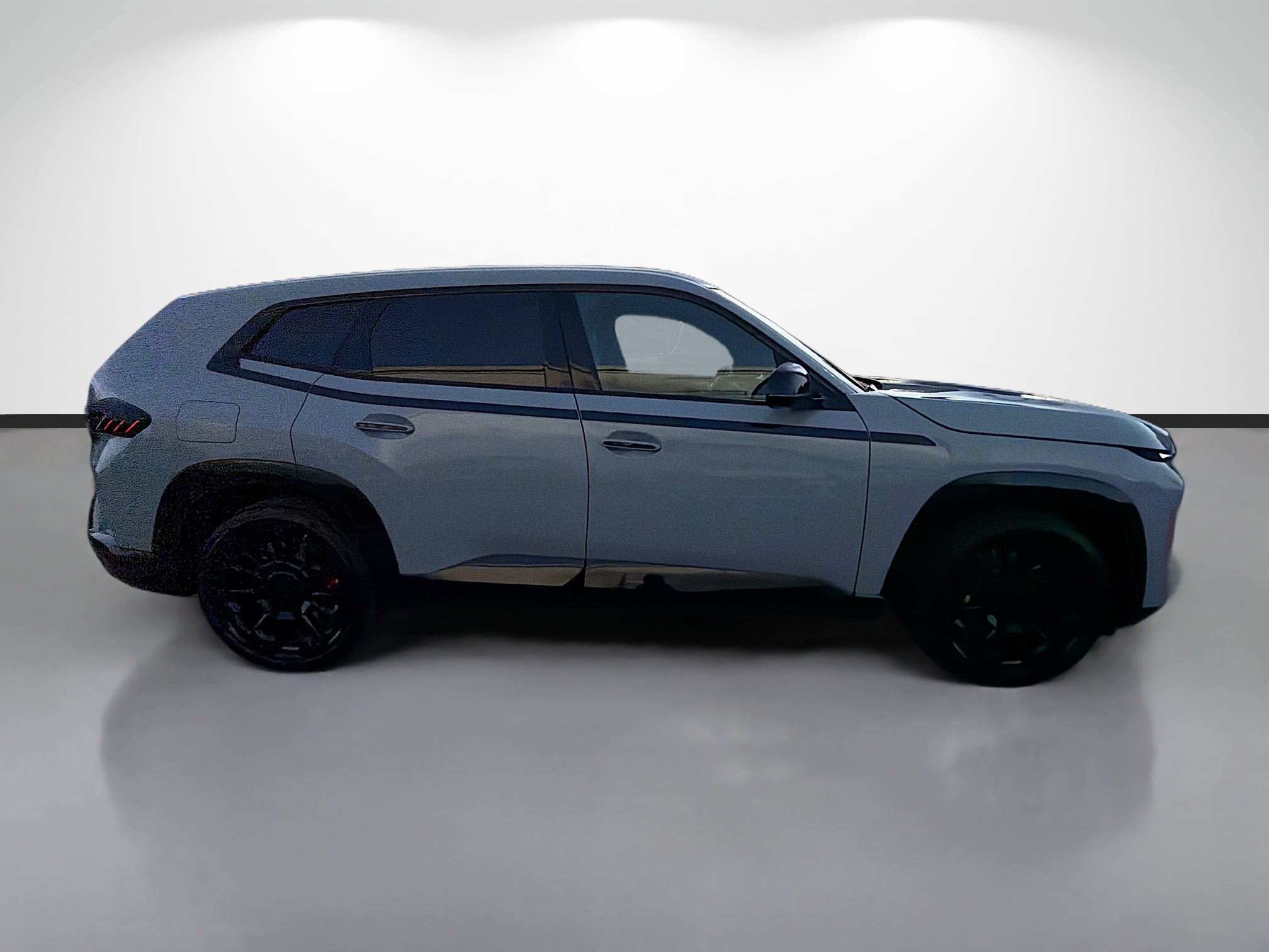 New 2026 BMW XM Label Red AWD/4WD image 2