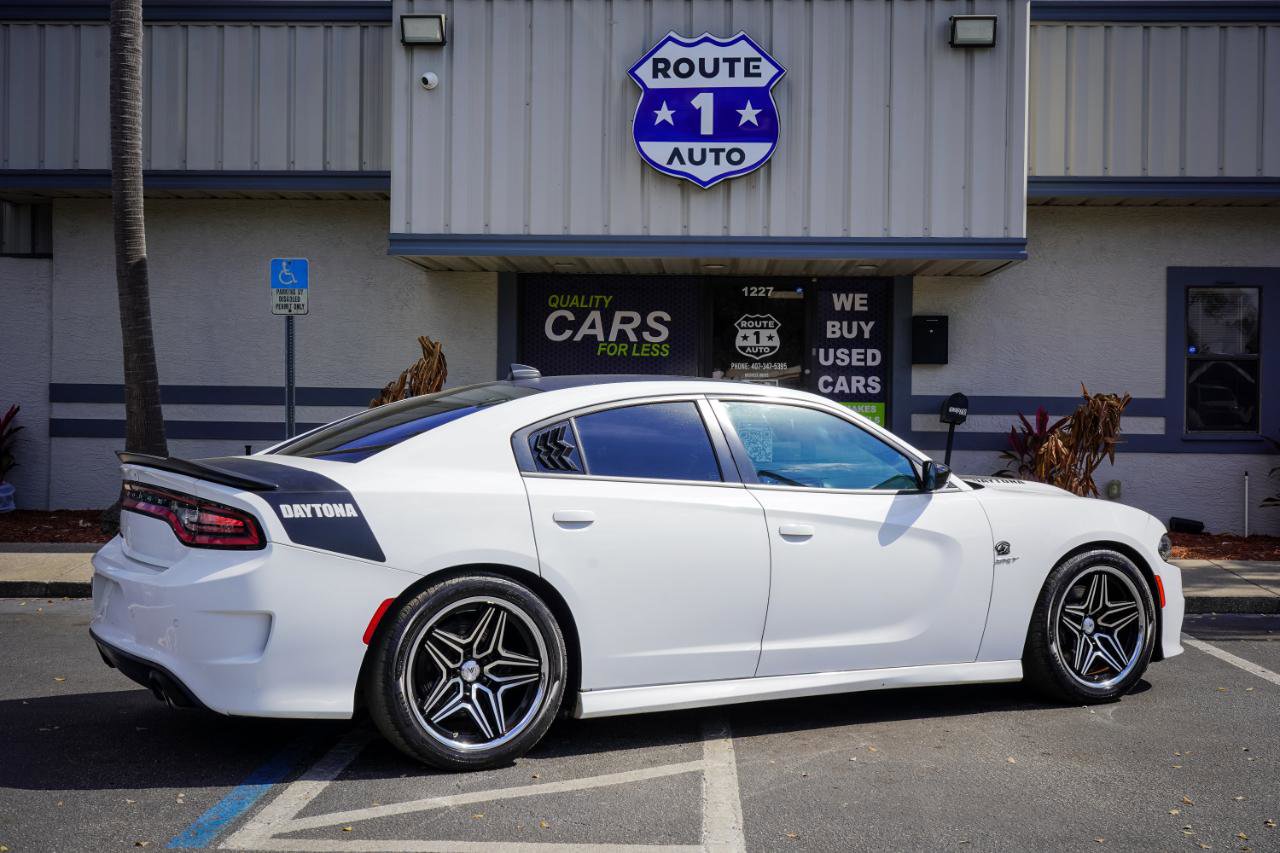 Used 2023 Dodge Charger Scat Pack w/ Daytona Edition Group image 3