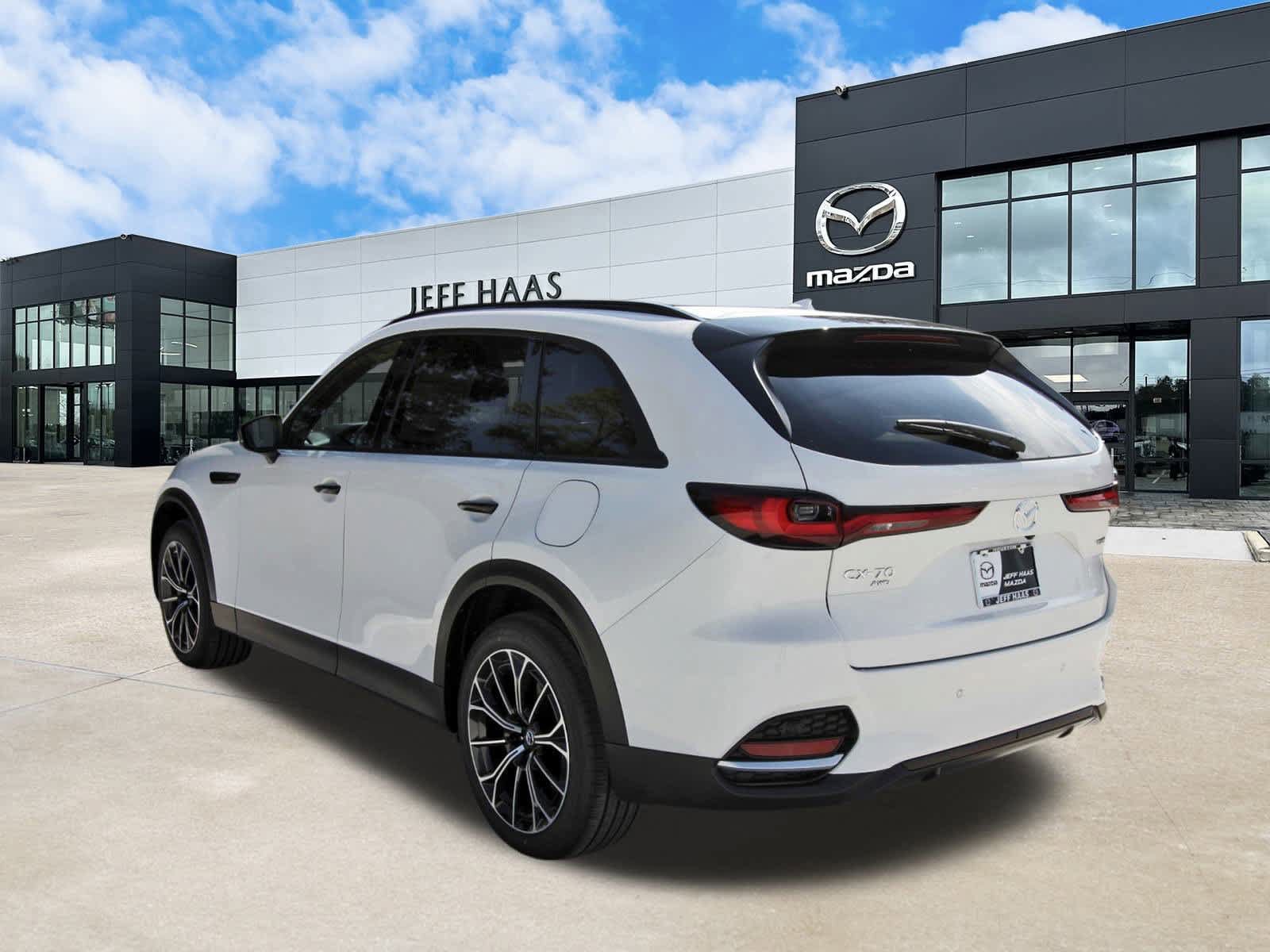 New 2025 MAZDA CX-70 Plug-In Hybrid w/ Premium Plus AWD/4WD image 2