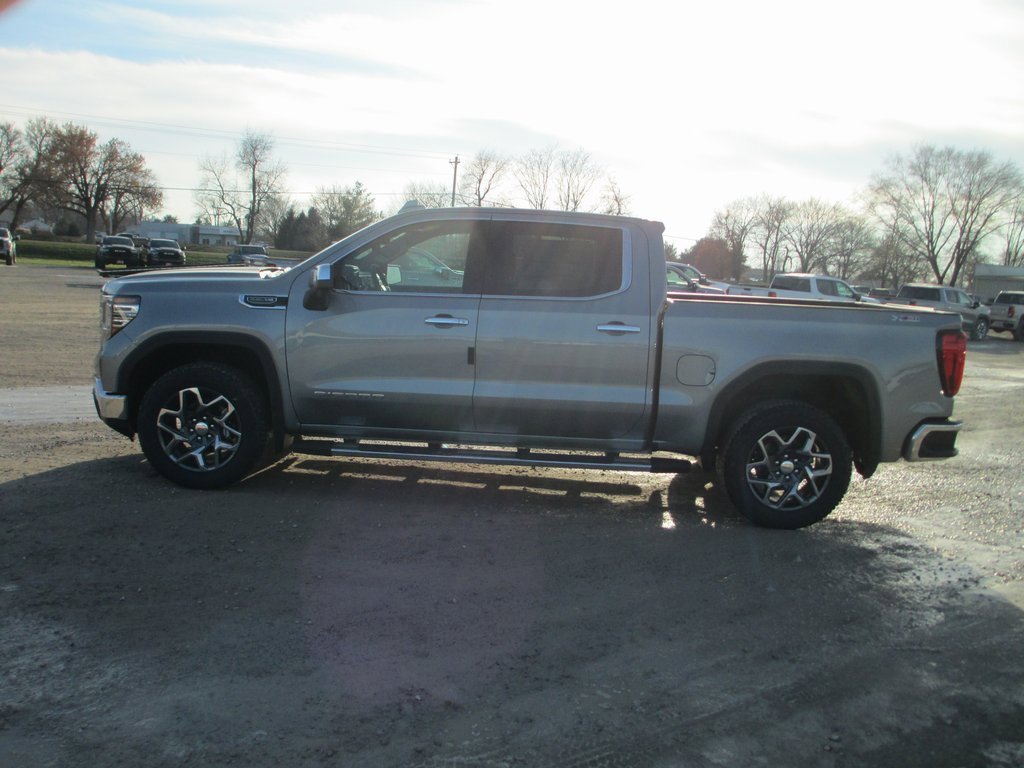 New 2026 GMC Sierra 1500 SLT image 8