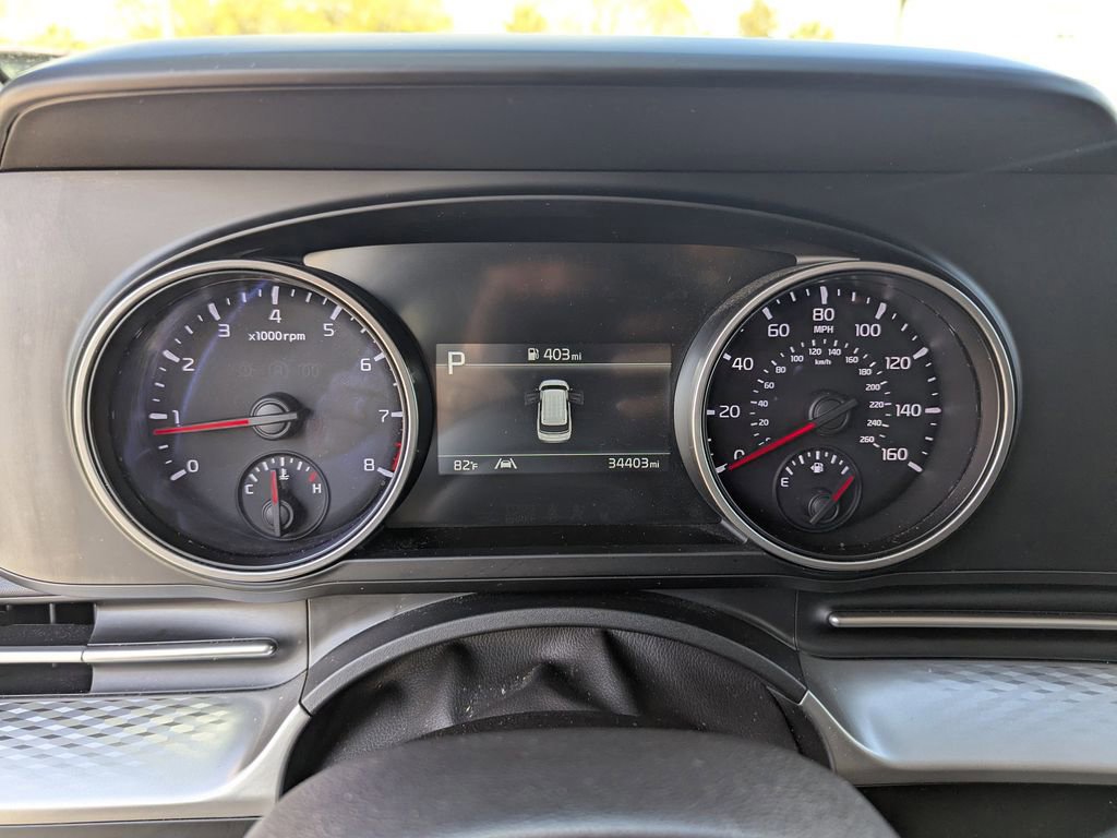 Certified 2024 Kia Carnival LX image 28