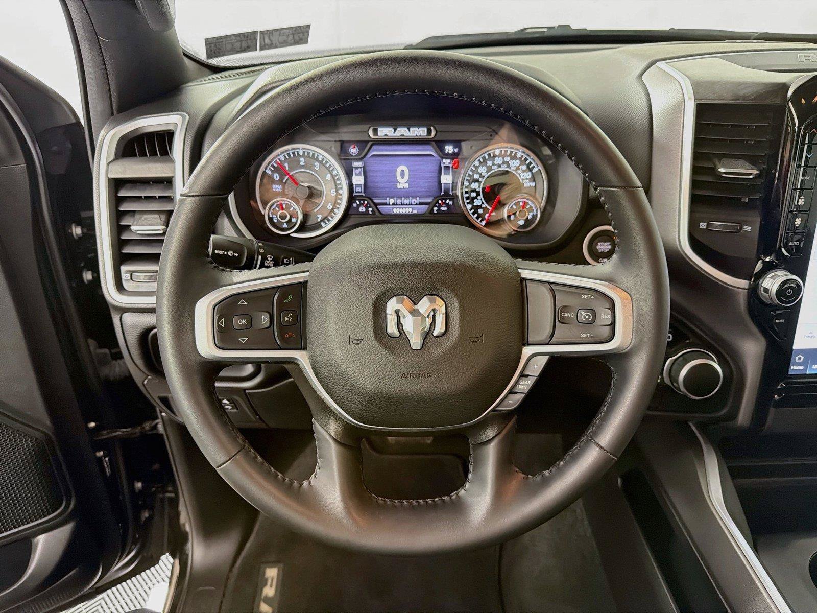 Used 2023 RAM 1500 Big Horn AWD/4WD image 3