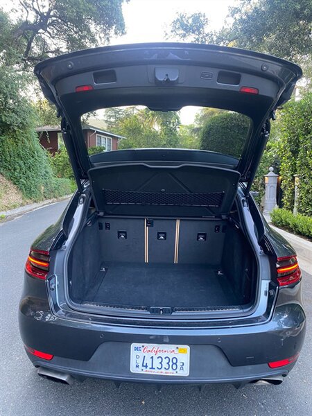 Used 2017 Porsche Macan AWD/4WD image 12