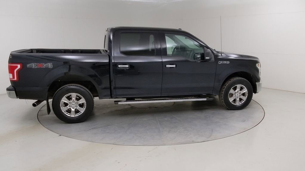 Used 2017 Ford F150 XLT w/ Equipment Group 302A Luxury image 12