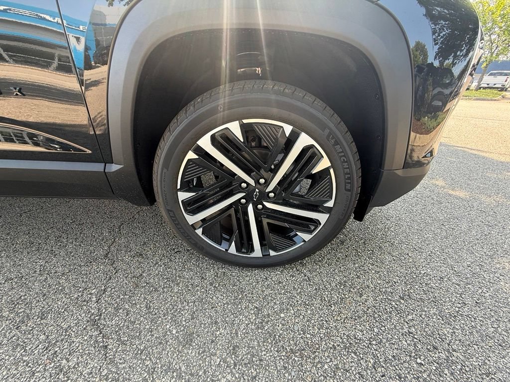 New 2027 Chevrolet Equinox RS w/ Safety and Technology Package AWD/4WD image 34
