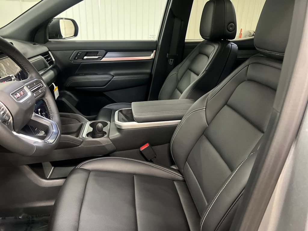 New 2026 GMC Terrain Elevation w/ Elevation Premium Package AWD/4WD image 13