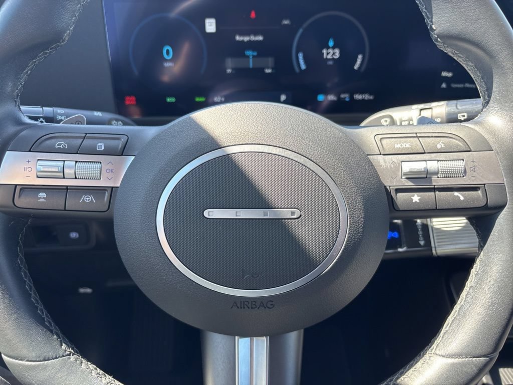 Certified 2024 Hyundai Kona SEL FWD image 23