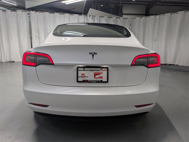 Used 2023 Tesla Model 3 Standard Range image 4