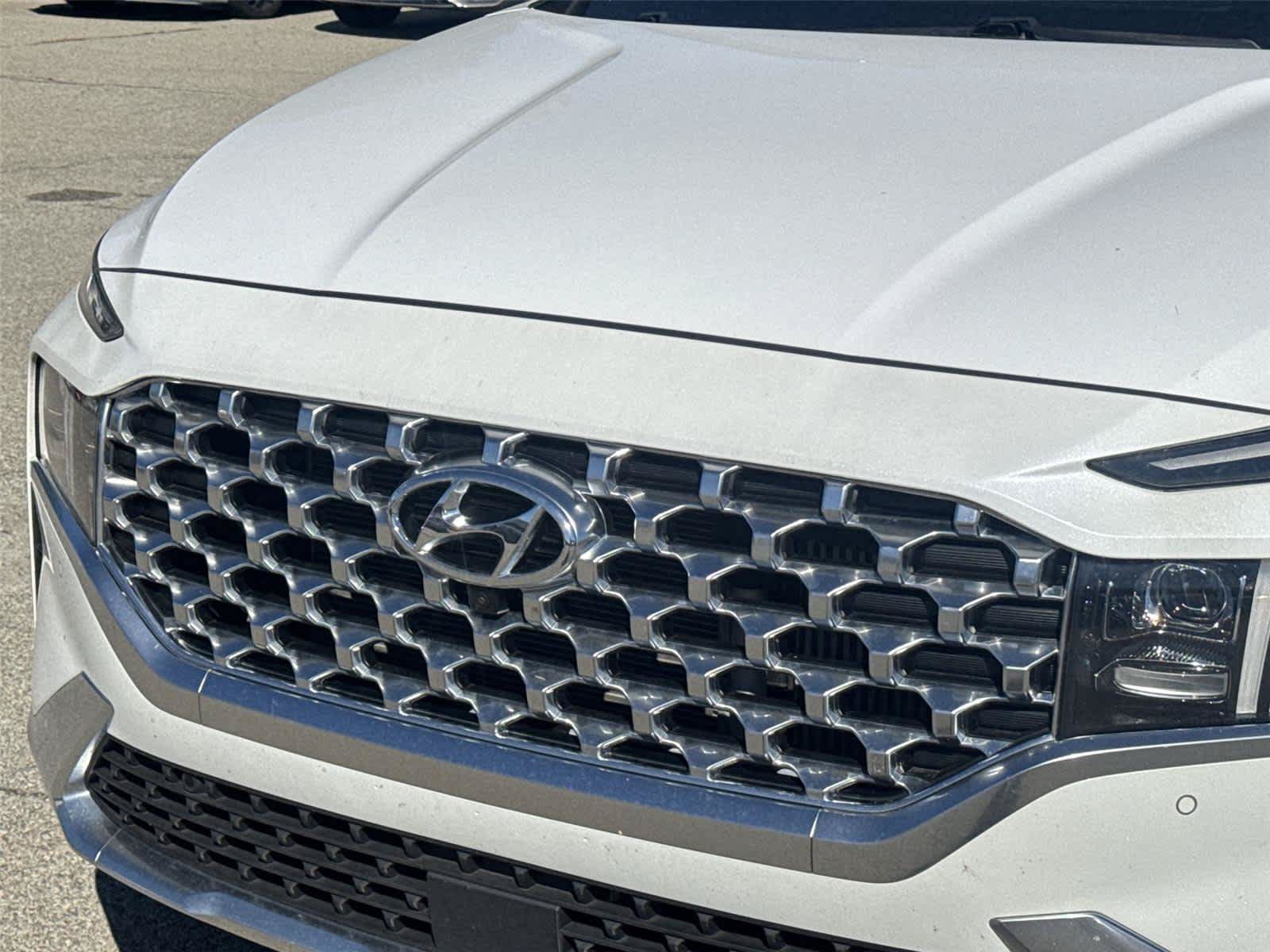Used 2021 Hyundai Santa Fe Limited AWD/4WD image 10