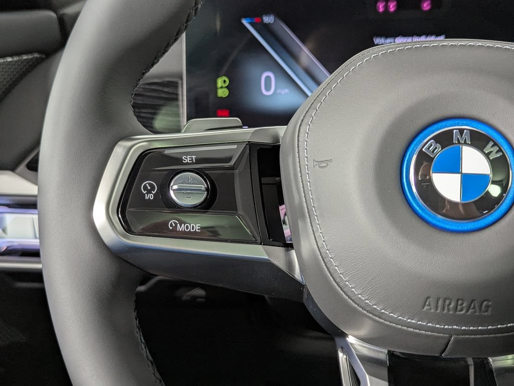 Used 2026 BMW i7 xDrive60 AWD/4WD image 38