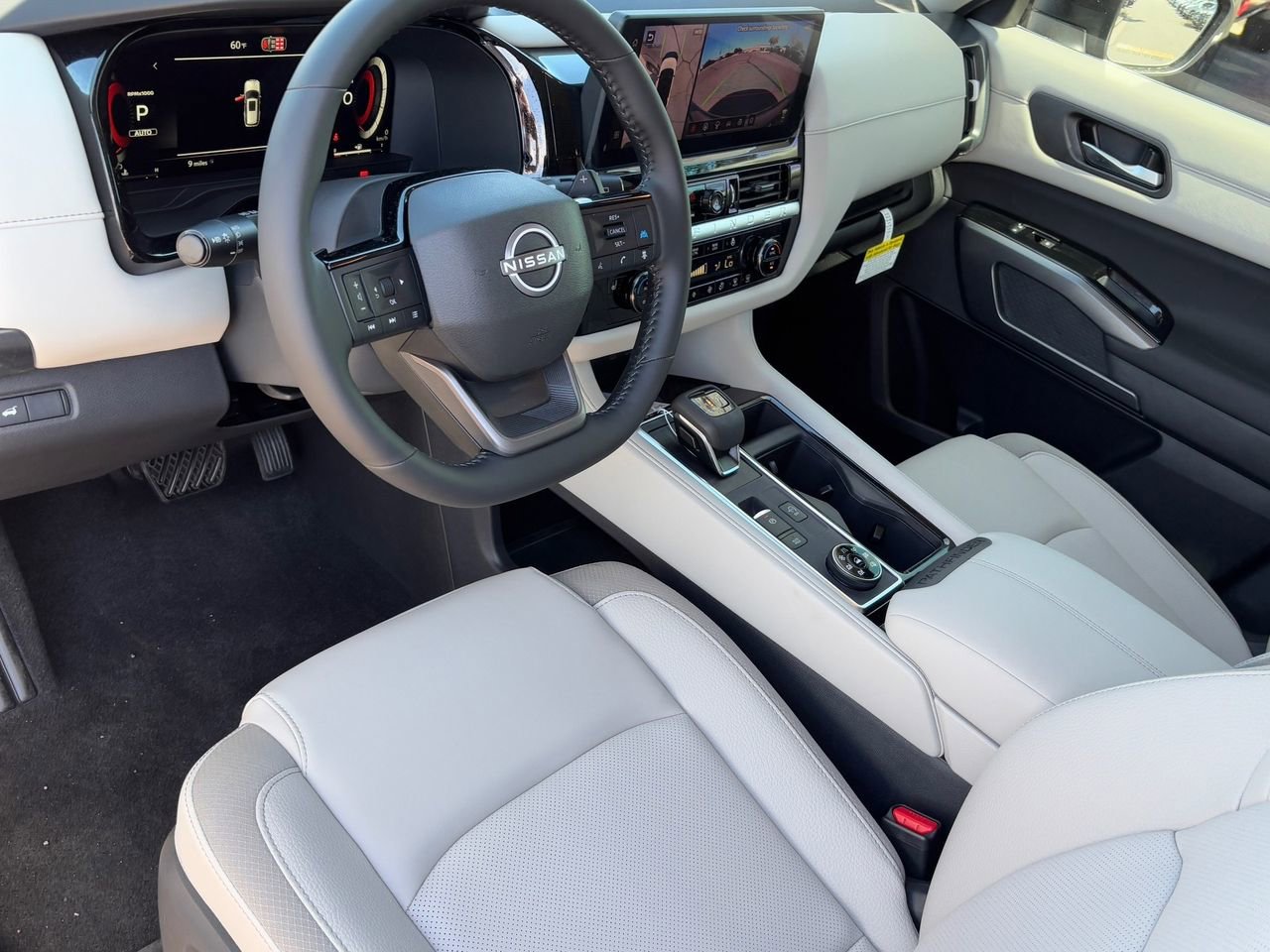 New 2026 Nissan Pathfinder SL AWD/4WD image 18