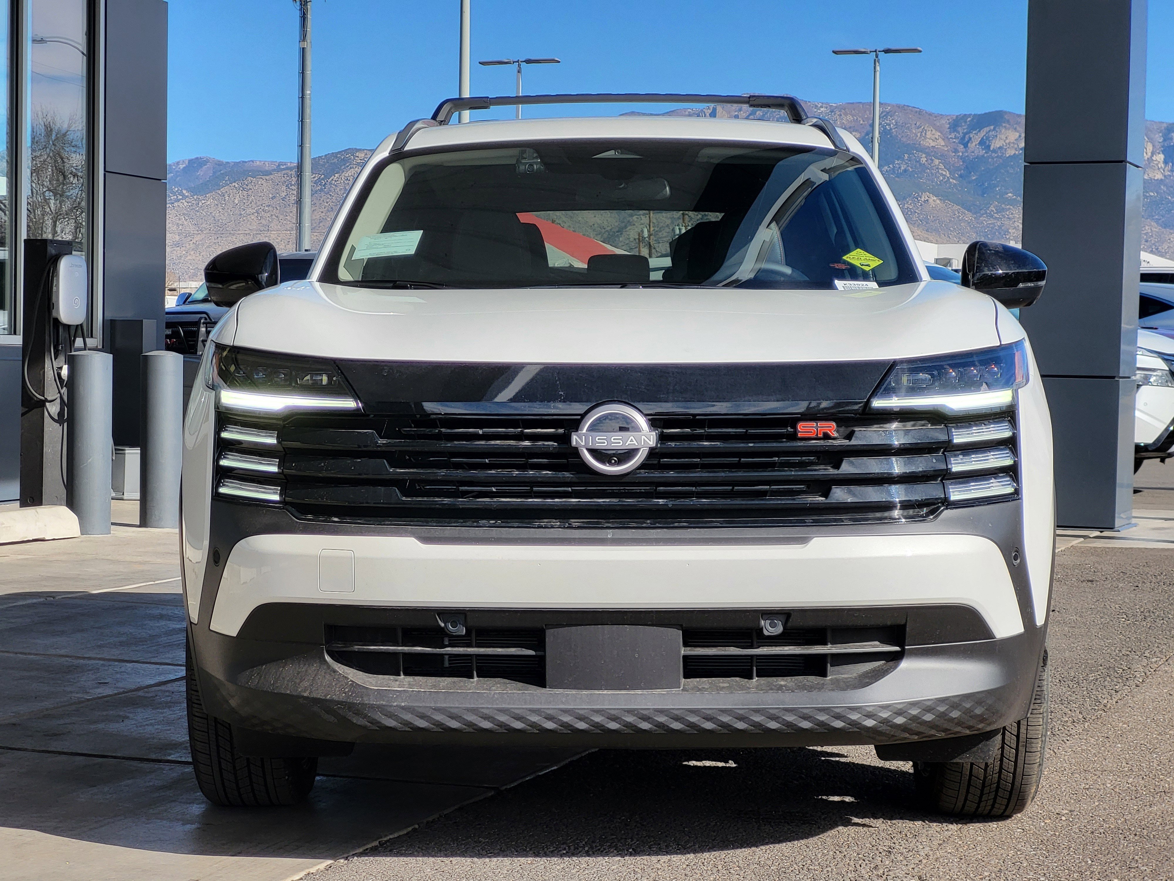 New 2026 Nissan Kicks SR w/ Illumination Package image 2