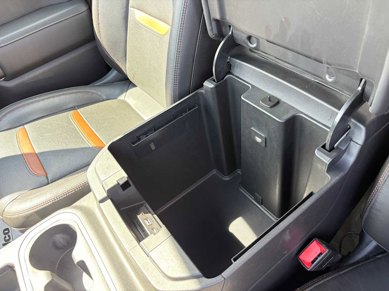 Used 2020 GMC Sierra 1500 AT4 w/ AT4 Premium Package AWD/4WD image 35