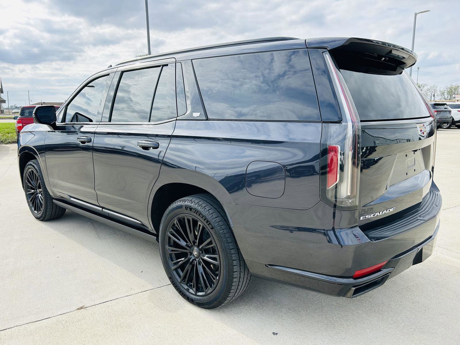Used 2022 Cadillac Escalade Sport w/ Touring Package AWD/4WD image 47
