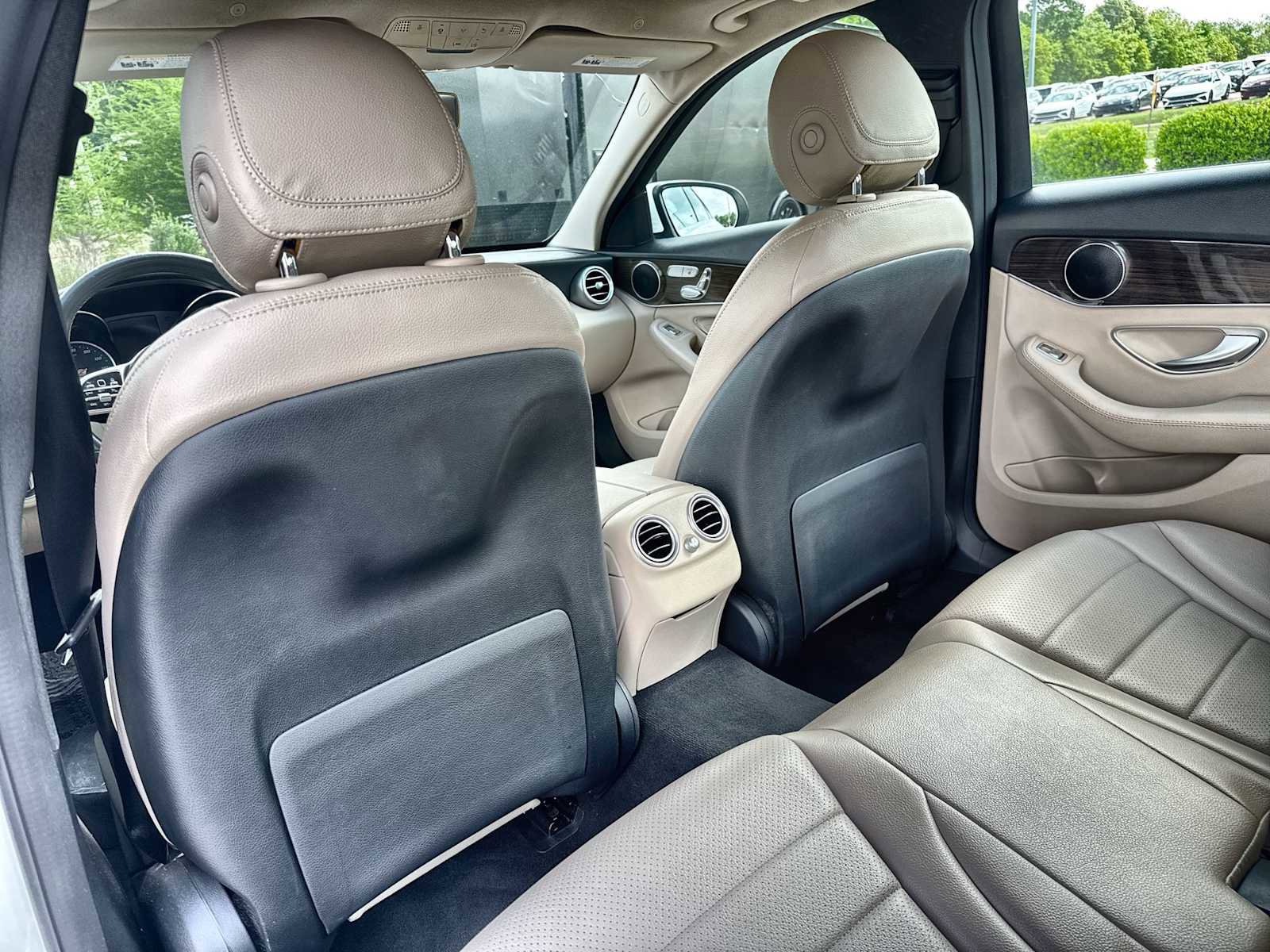 Used 2019 Mercedes-Benz C 300 Sedan image 18