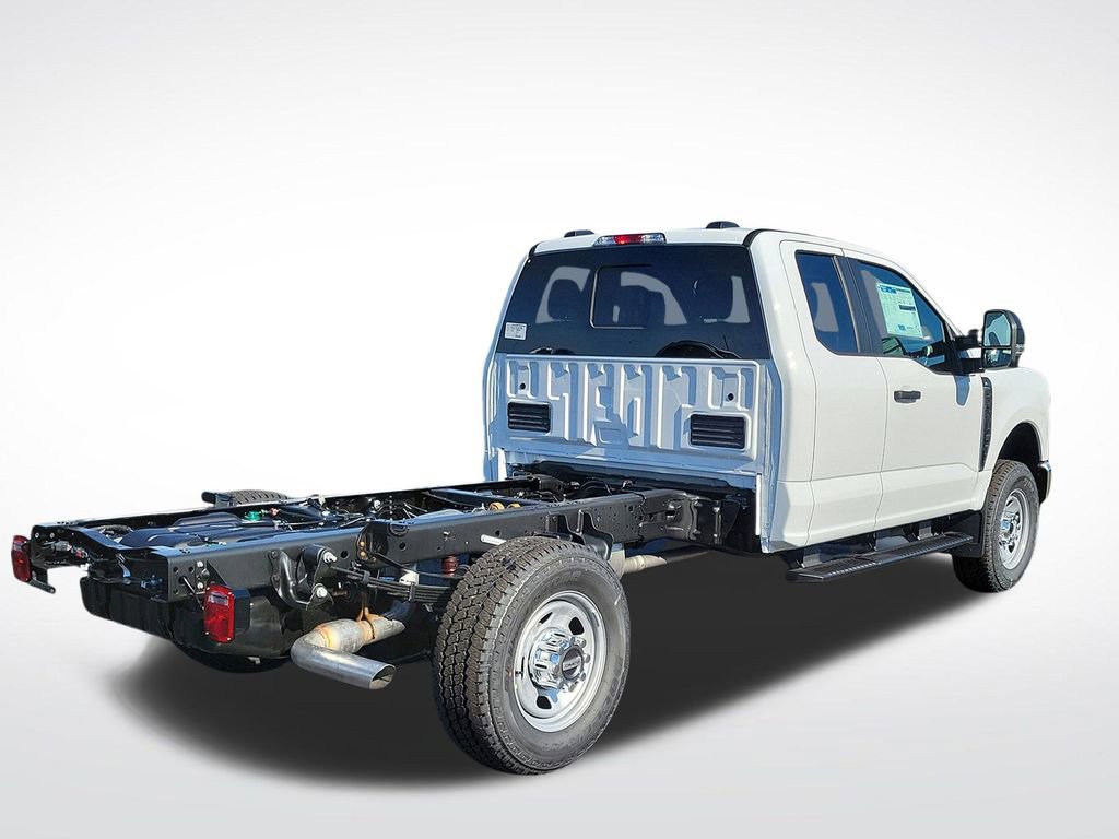 New 2026 Ford F350 XL w/ XL Chrome Package image 7