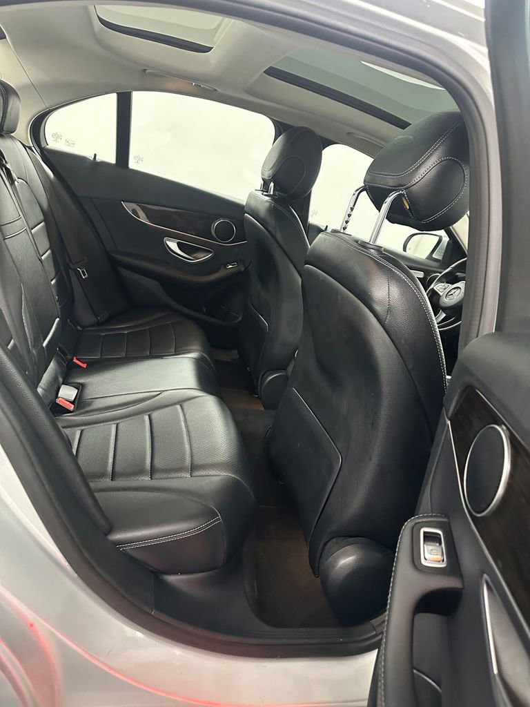 Used 2018 Mercedes-Benz C 300 4MATIC Sedan image 31