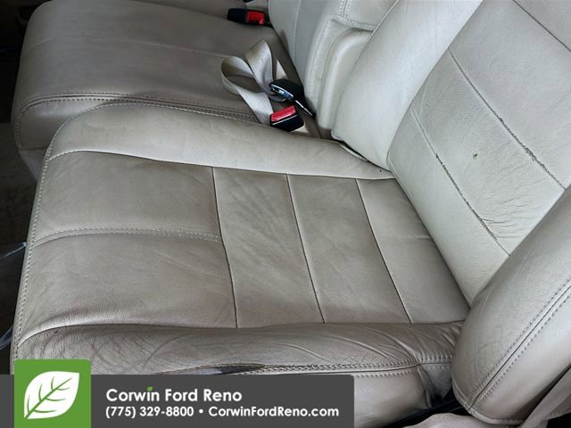 Used 2009 Ford F350 Lariat image 17