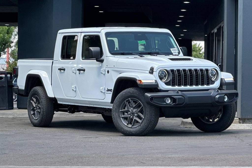 New 2026 Jeep Gladiator Sport AWD/4WD image 2