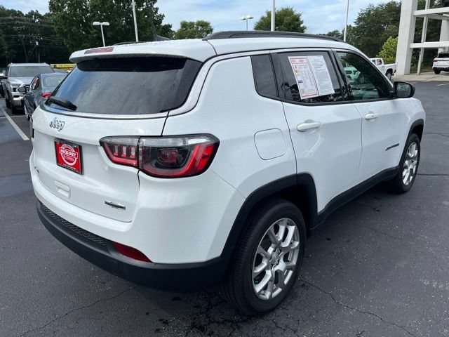Used 2023 Jeep Compass Latitude AWD/4WD image 7