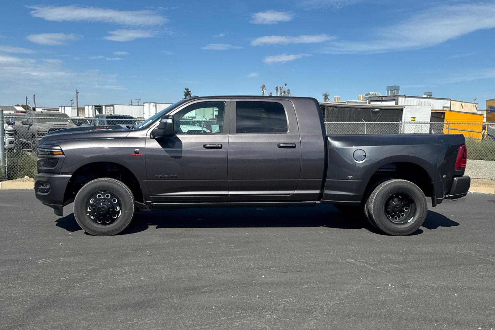 New 2027 RAM 3500 Laramie AWD/4WD image 6