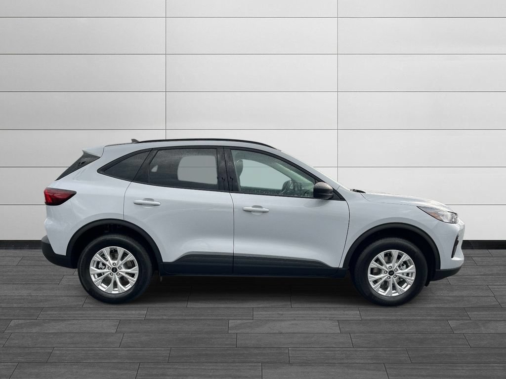 New 2026 Ford Escape Active w/ Tech Pack #1 AWD/4WD image 2