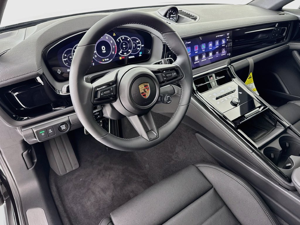 New 2026 Porsche Panamera RWD image 4