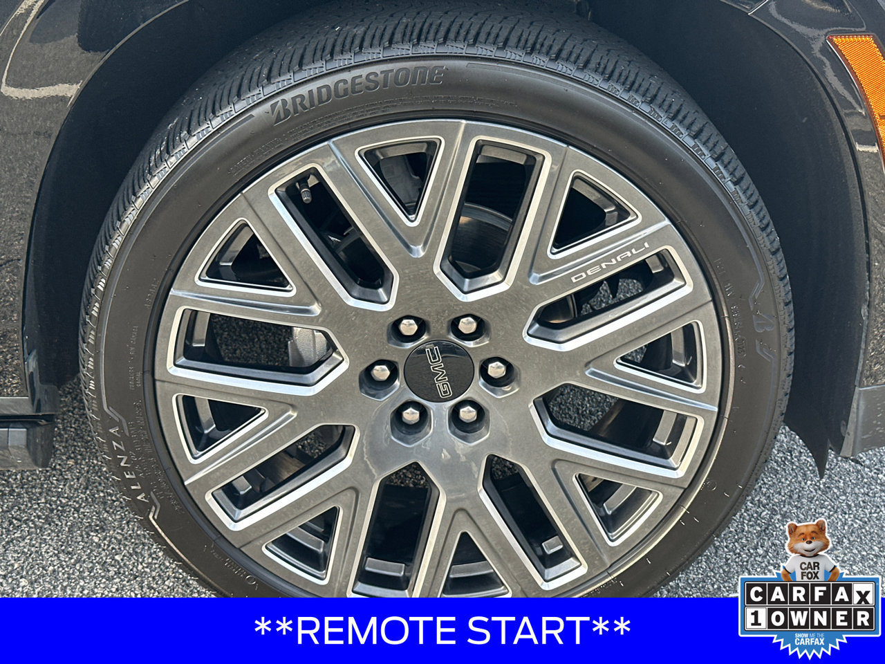 Used 2025 GMC Yukon XL Denali Ultimate AWD/4WD image 12