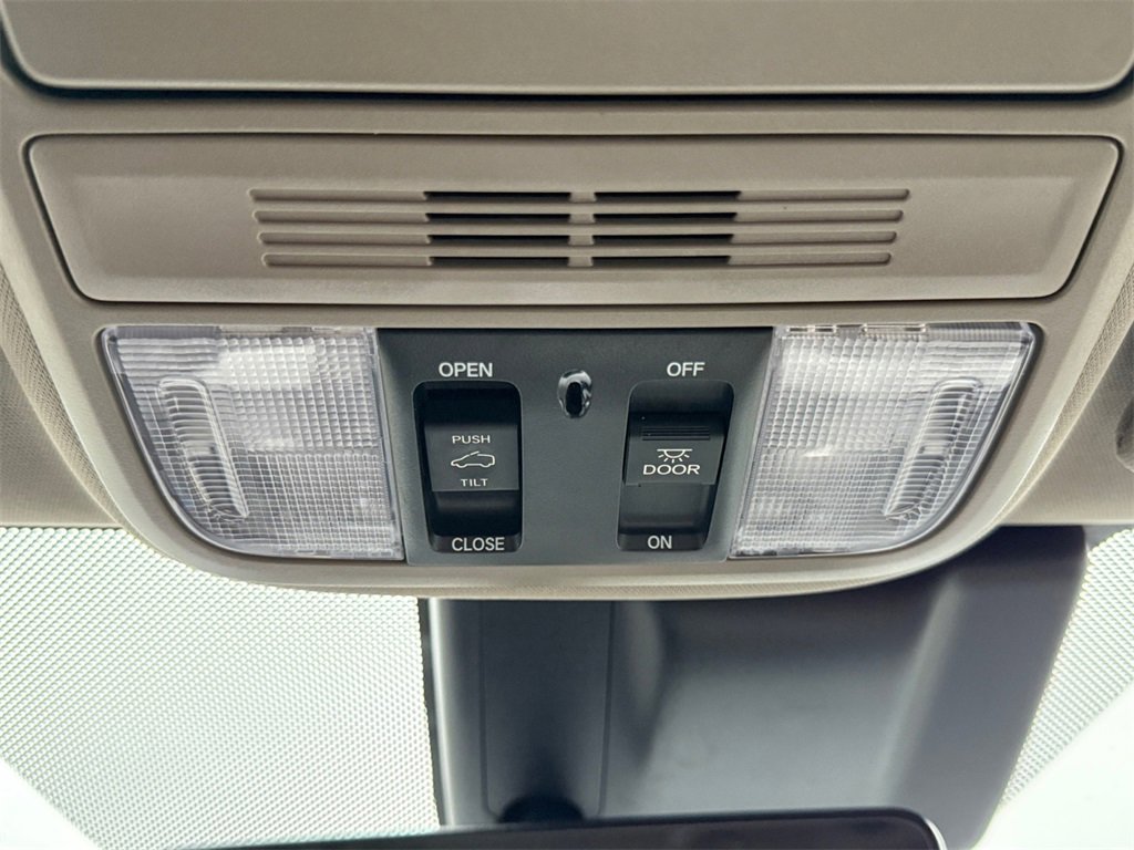 Used 2019 Honda Odyssey EX-L image 19