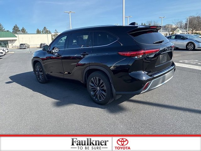 Certified 2021 Toyota Highlander Platinum image 11