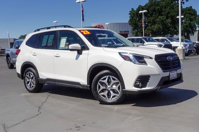 Used 2023 Subaru Forester Premium image 6
