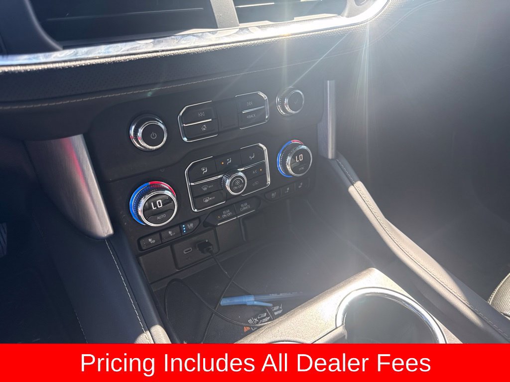 Used 2023 GMC Yukon SLT AWD/4WD image 4