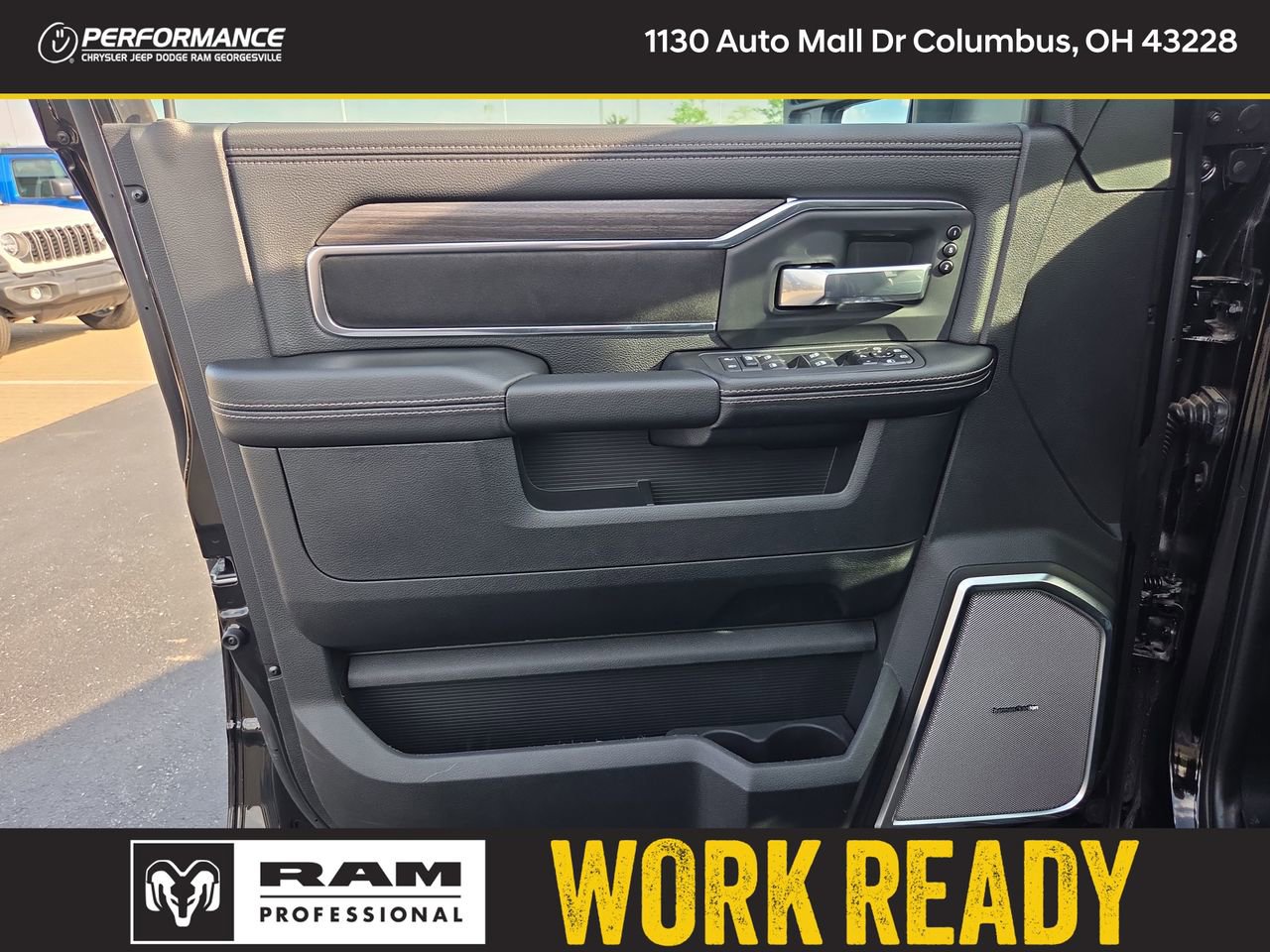 New 2026 RAM 2500 Laramie AWD/4WD image 19