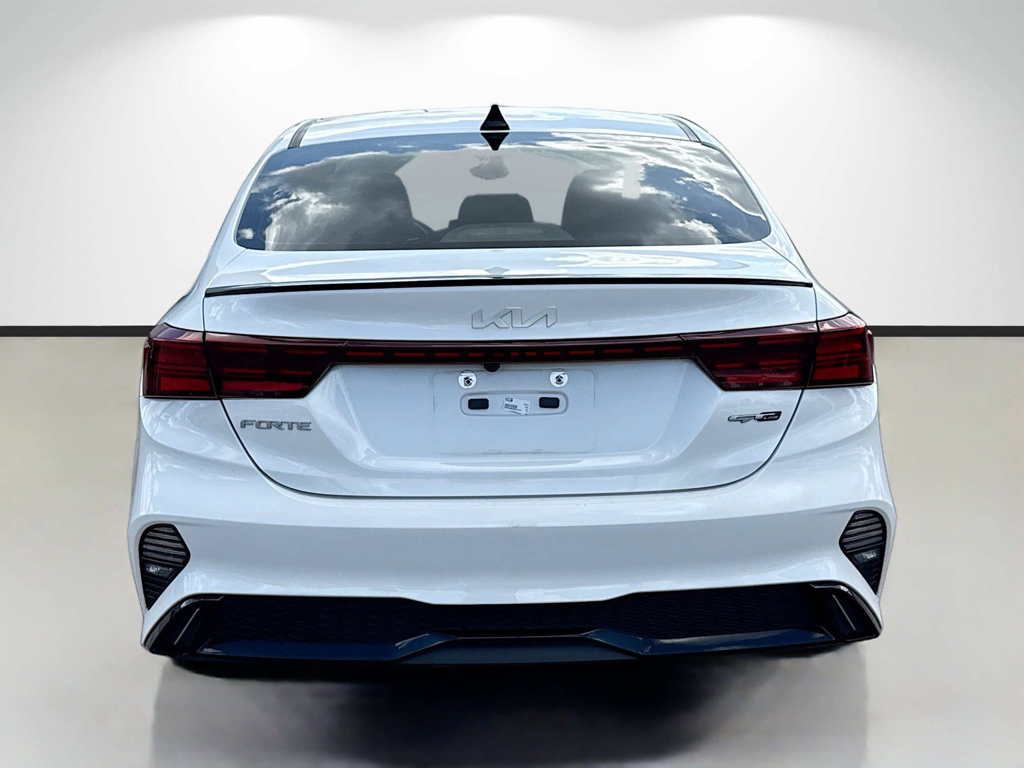 Used 2022 Kia Forte GT-Line w/ GT-Line Technology Package image 4