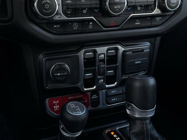 Used 2024 Jeep Gladiator Mojave w/ Convenience Group image 26