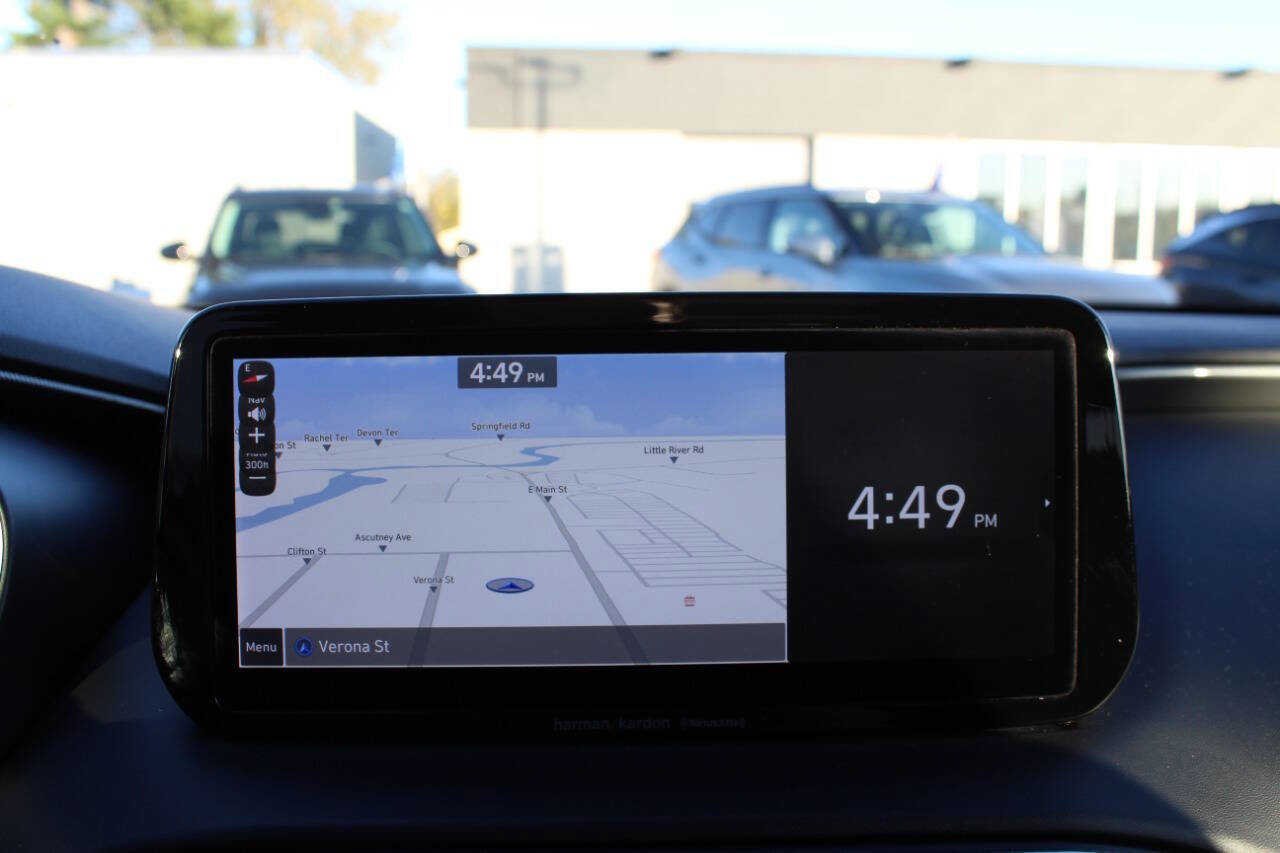 Used 2022 Hyundai Santa Fe Limited image 17