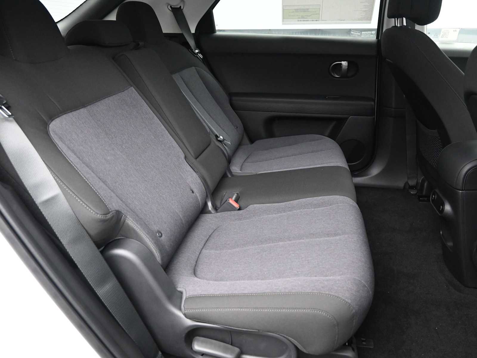 New 2025 Hyundai Ioniq 5 SE image 12